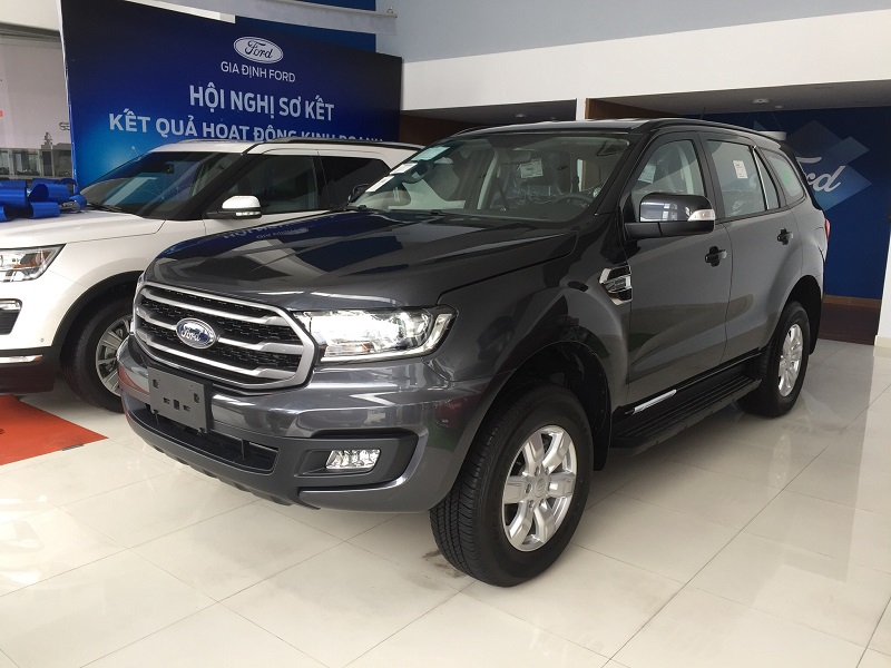 xe ford everest ambiente at