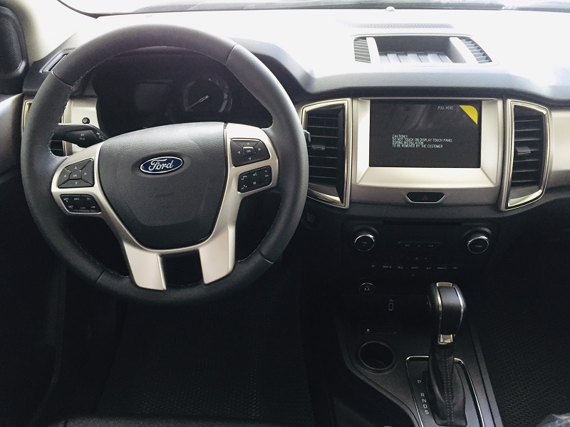 bảng giá xe ford everest trend